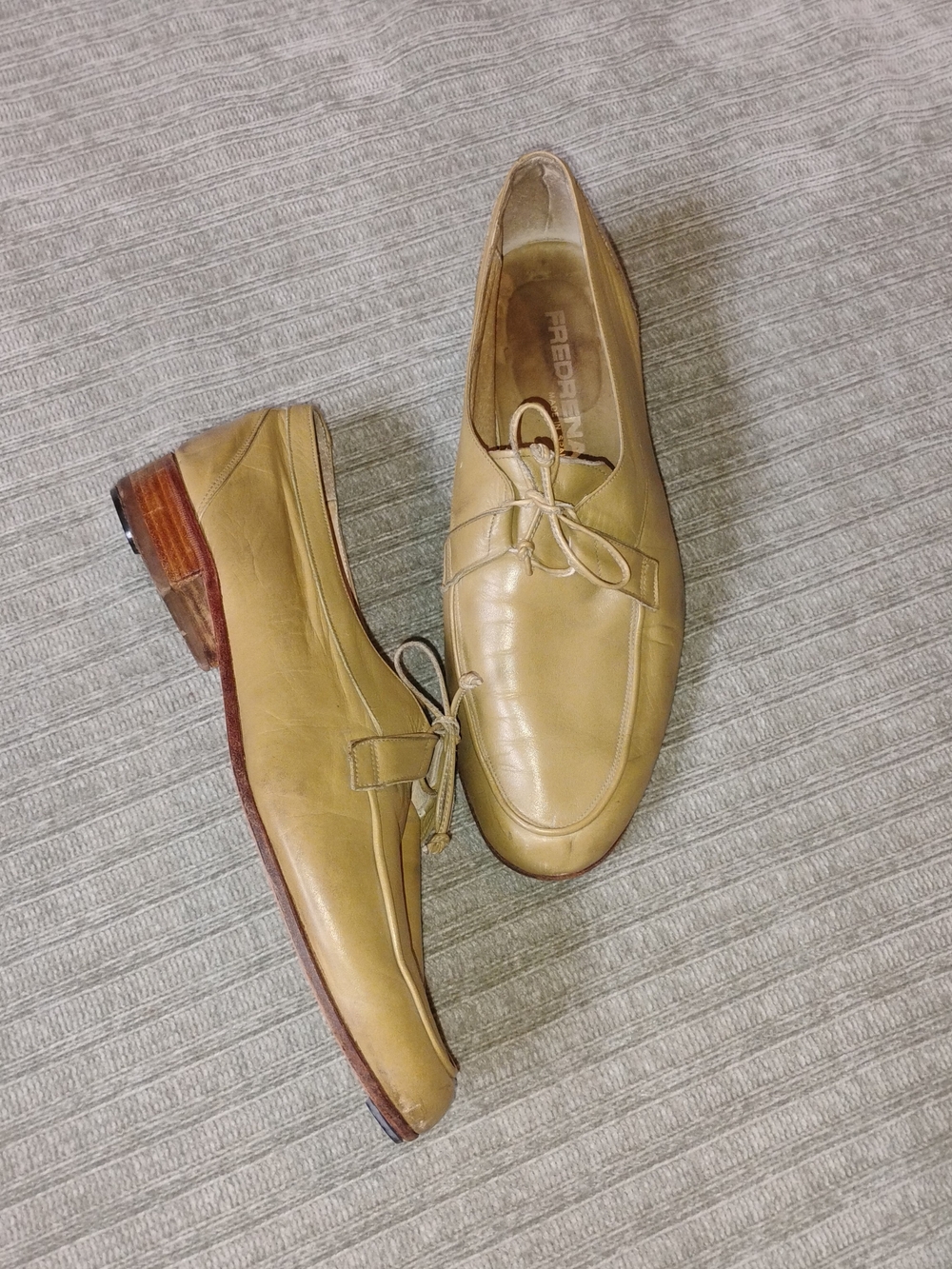 Fredrena Spanish Leather Tie Loafers Size 9B